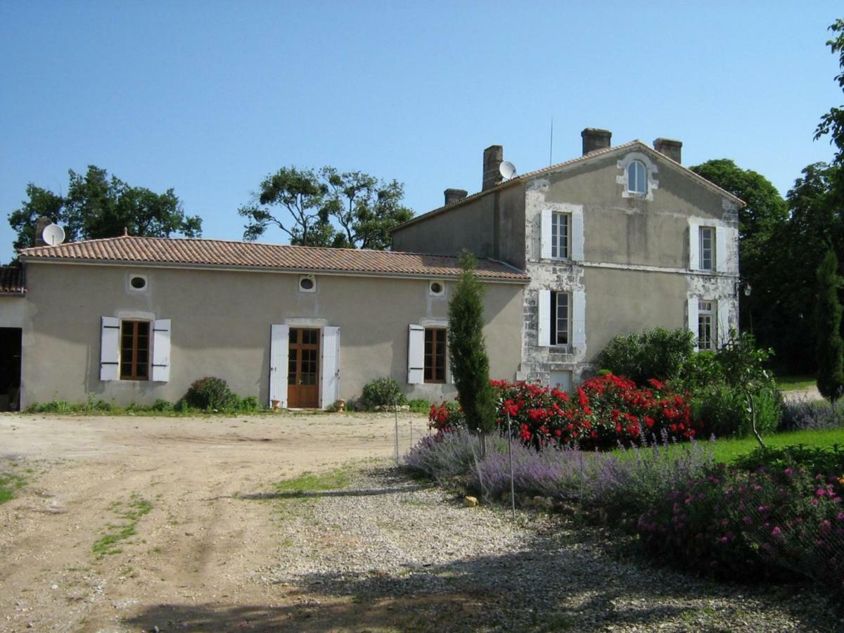 Le Garde Domaine Les Galards B&B 외부 사진